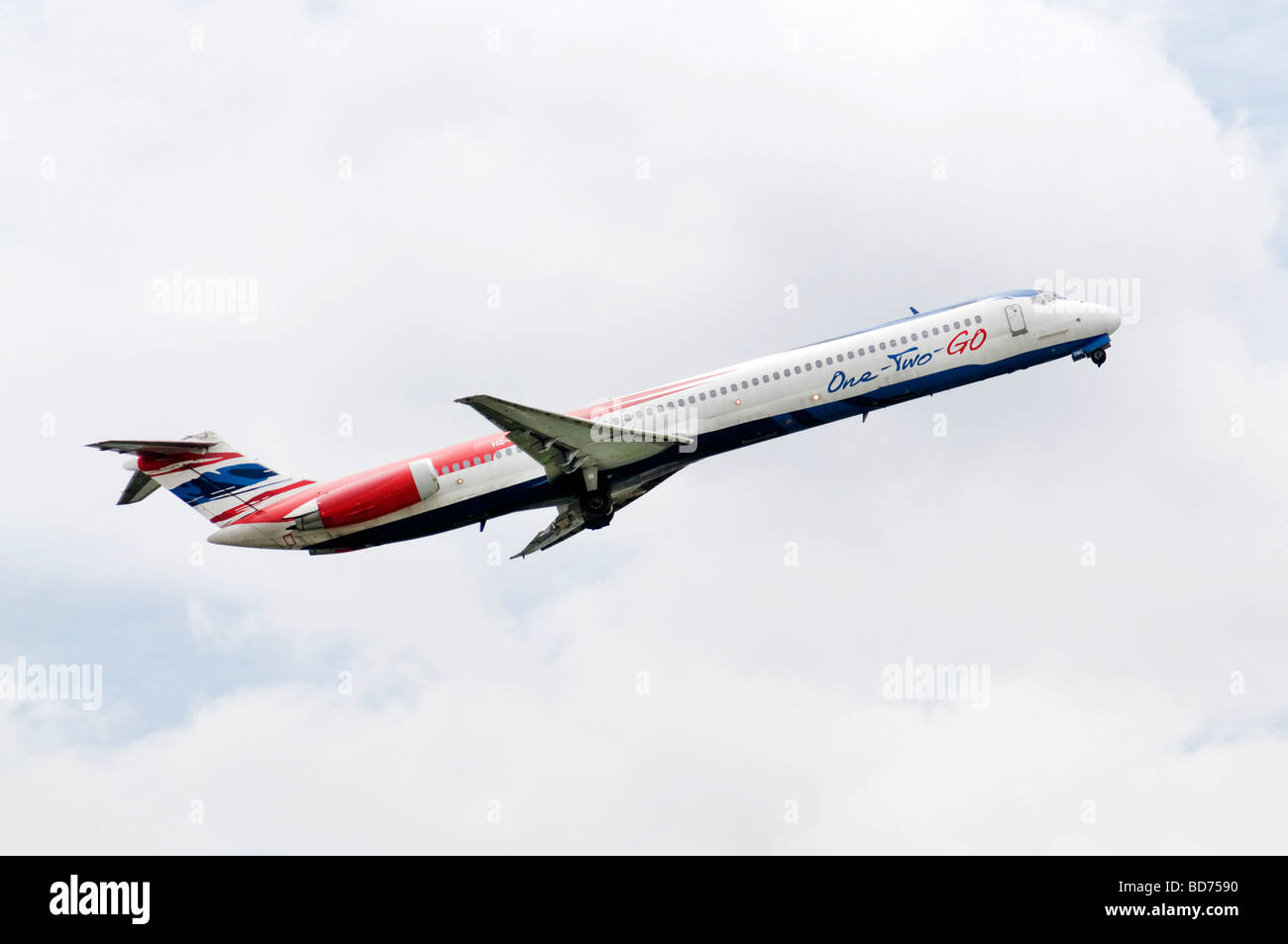 McDonnell Douglas MD 82 Uno due compagnie aeree Go togliere all'Aeroporto Don Muang Foto Stock