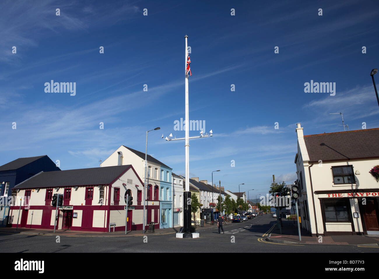 Il maypole nel centro della città di Holywood nella contea di Down Irlanda del Nord Regno Unito Foto Stock