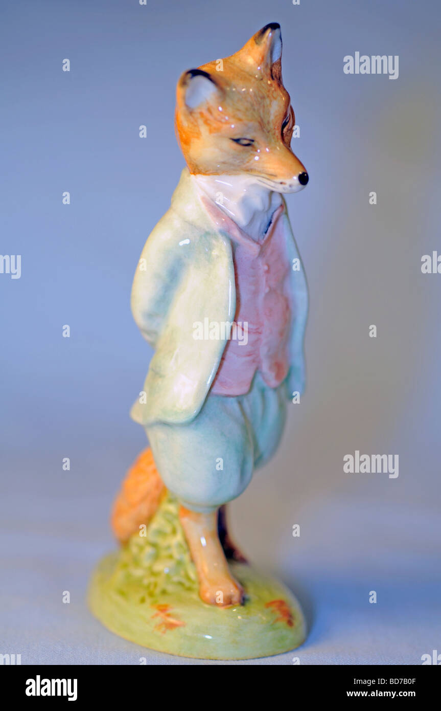 Foxy Whiskered Gentleman - Beatrix Potter - Royal Doulton Peter Coniglio di figurine di raccolta Foto Stock