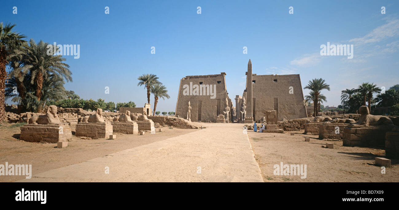 Geografia / viaggi, EGITTO Luxor Karnak, viali di umano e ram-guidato sfingi, Additional-Rights-Clearance-Info-Not-Available Foto Stock