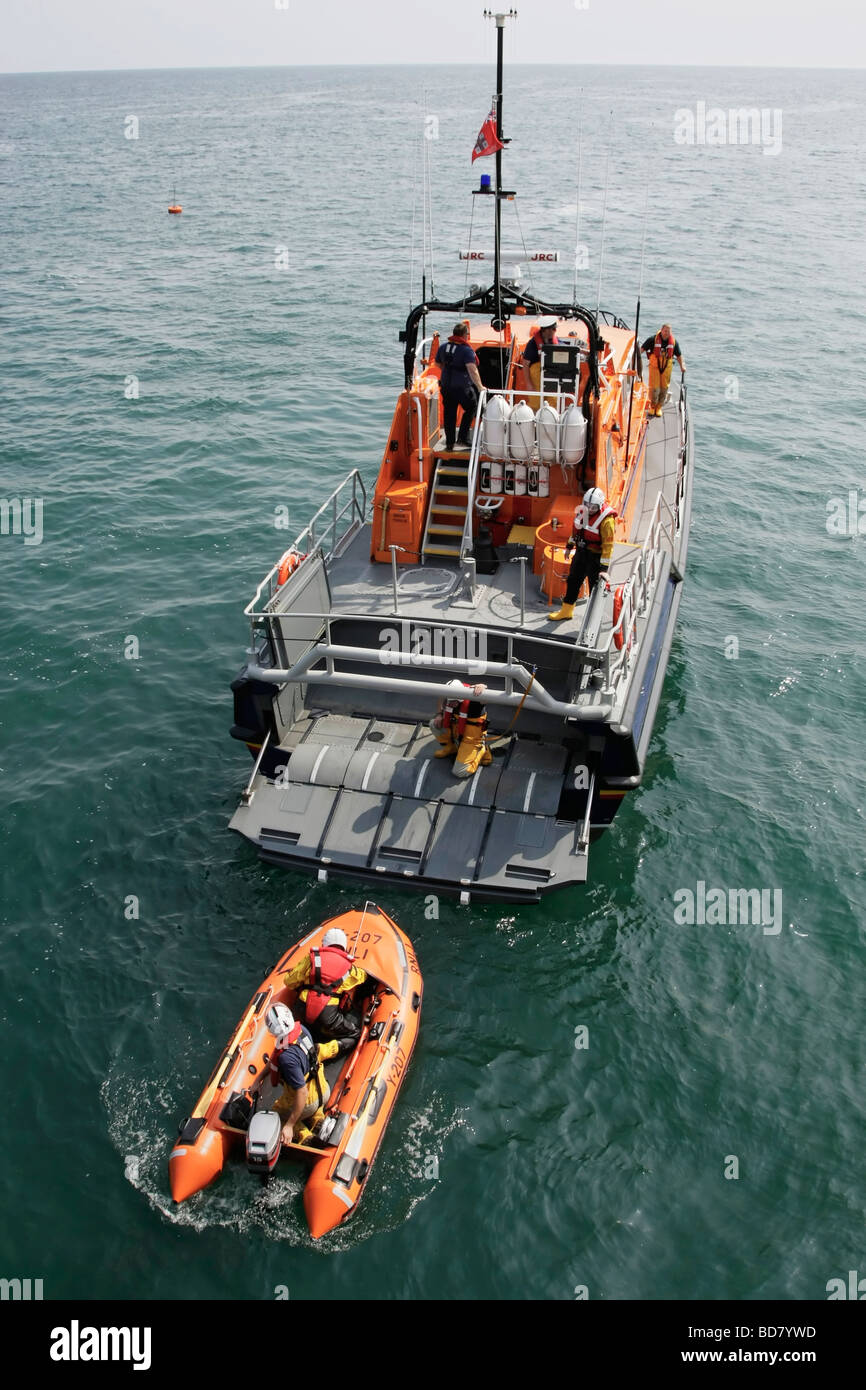 Il lancio della classe Y scialuppa di salvataggio della RNLI scialuppa di salvataggio Lester del Cromer classe Tamar Foto Stock