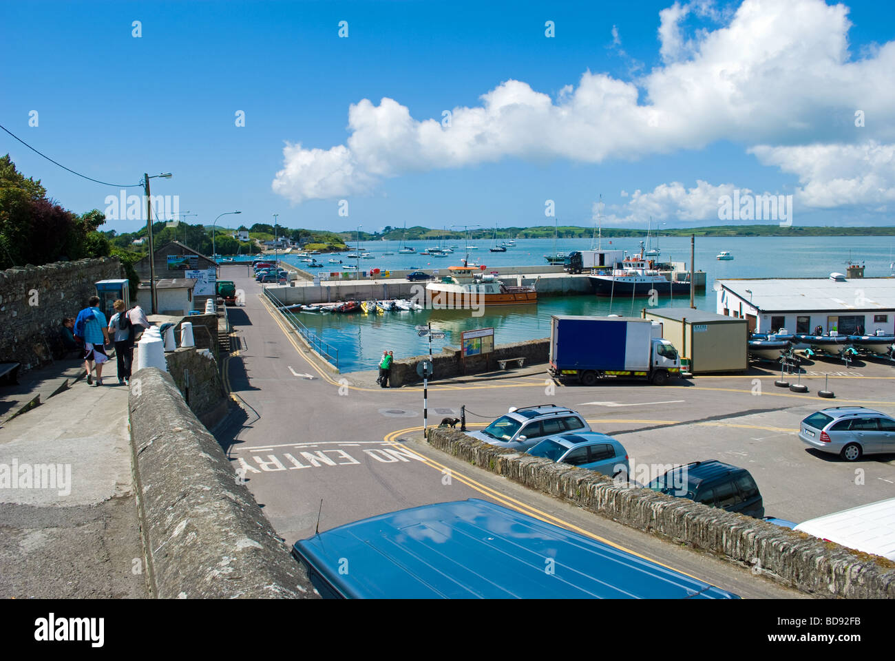 Vista del porto di Baltimora in West Cork, Irlanda Foto Stock