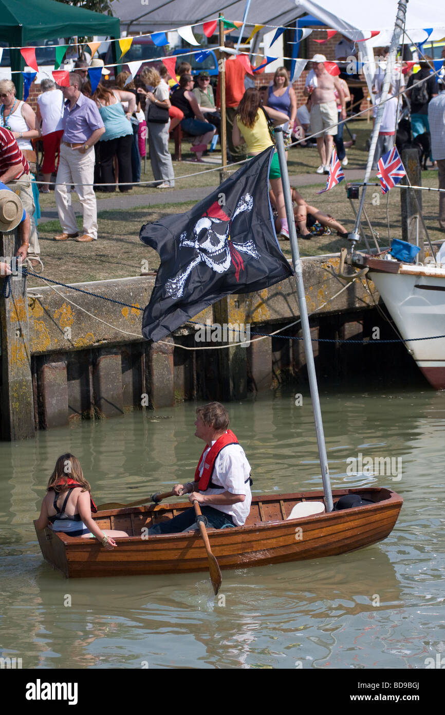 Festival marittimo della segala Strand Quay river tillingham East Sussex England Regno Unito Europa Foto Stock