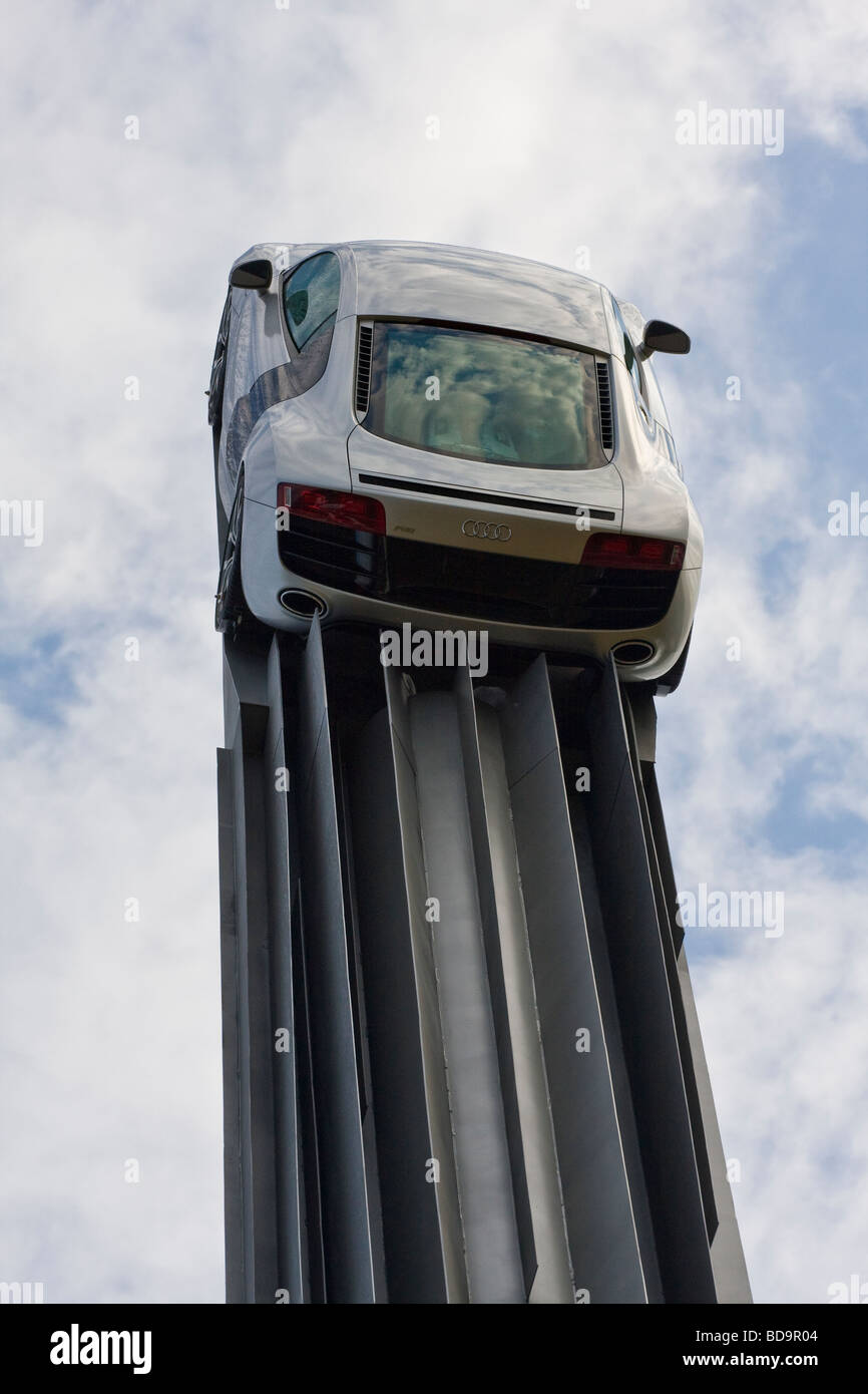 La Audi centenario pezzo centrale display esterno Goodwood House al Festival di Goodwood di velocità, Sussex, Regno Unito. Foto Stock