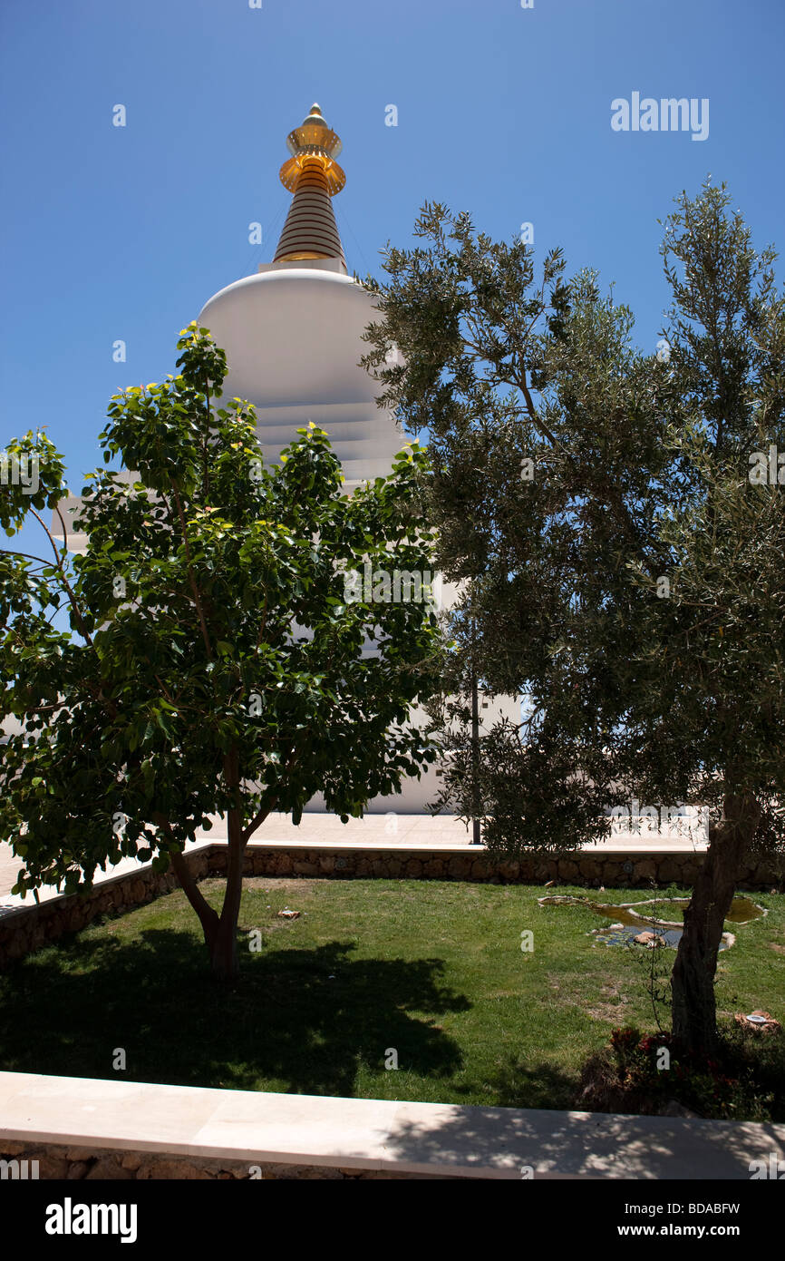 Stordimento e nuovo Illuminismo Stupa tempio buddista. Benalmadena. Costa del Sol. Andalusia. Spagna. Europa Foto Stock