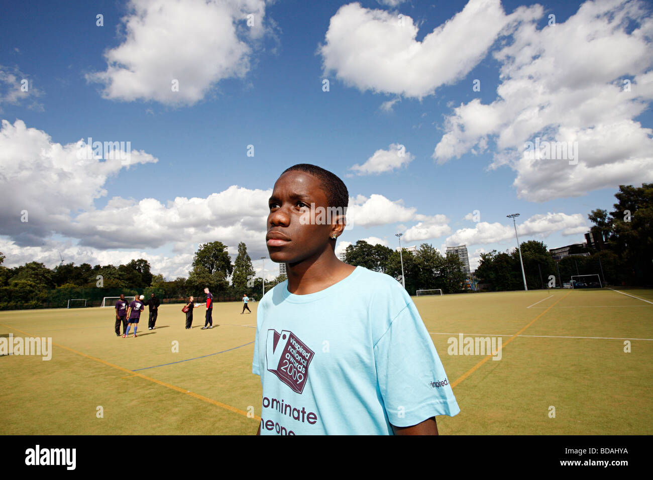 Il numero di registrazione di un artista Tinchy Stryder promozione progetto giovani in Kennington, Londra. Foto Stock