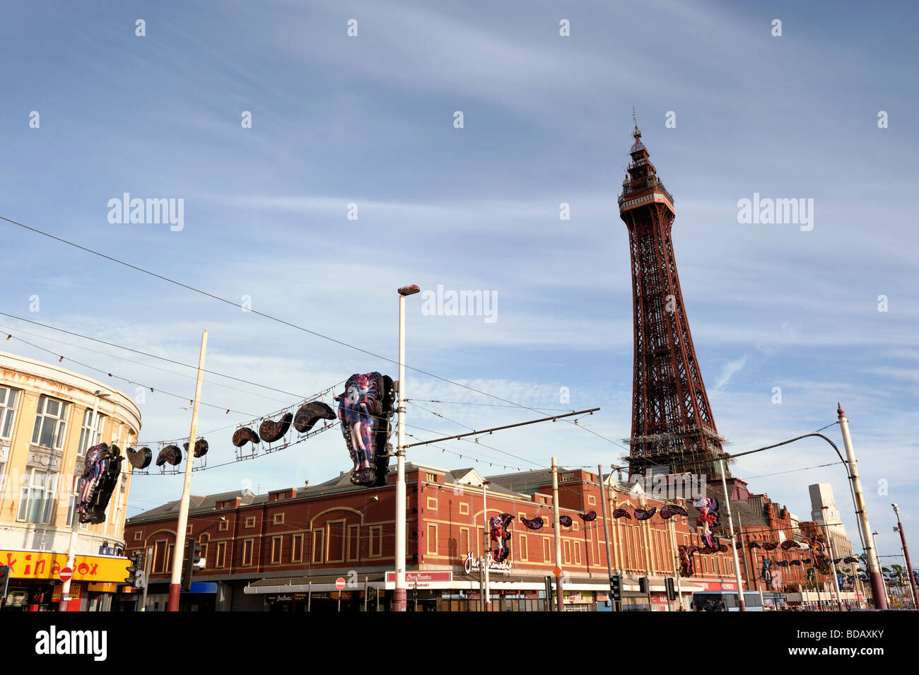 La Blackpool Tower e il lungomare Foto Stock