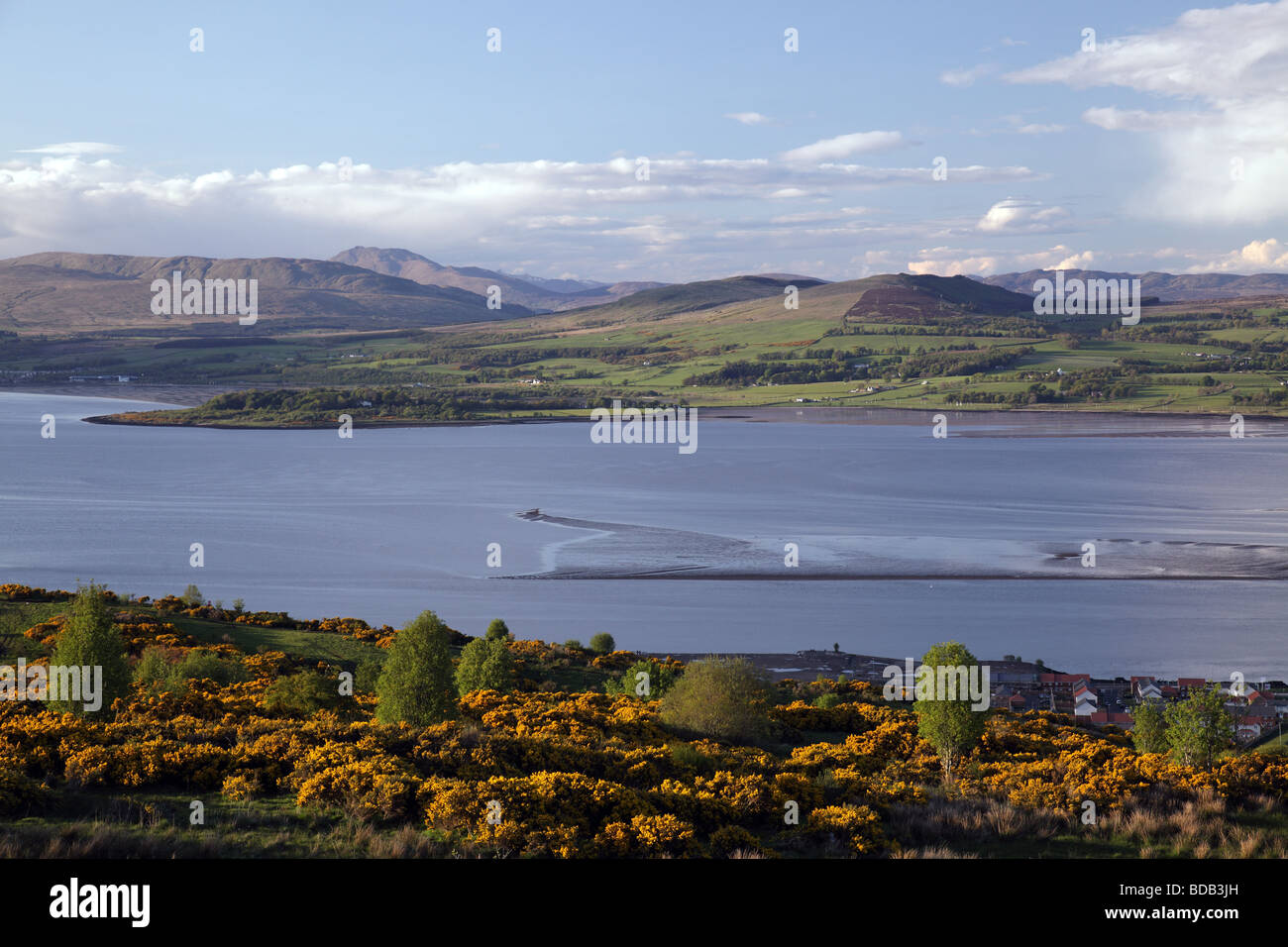 Vista sul fiume Clyde dall'alto di Port Glasgow a ben Lomond in lontananza, Scozia, Regno Unito, Europa Foto Stock