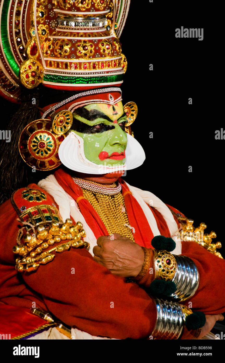 Kathakali dancer esibirsi sul palco Foto Stock