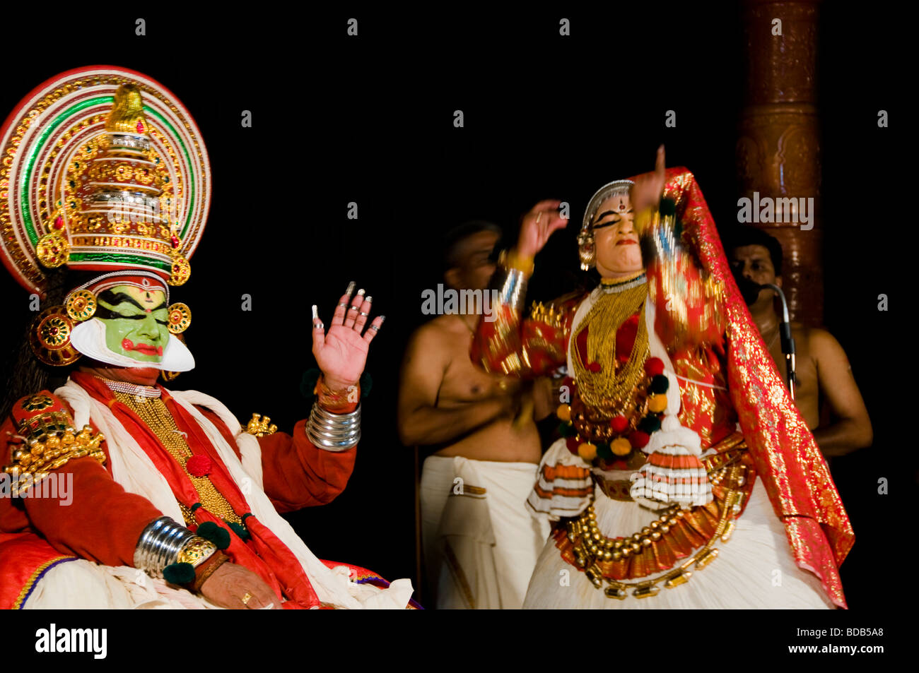 Prestazioni di dramma - tradizionale danza indiana Kathakali - Rugmangadhacharitham Foto Stock