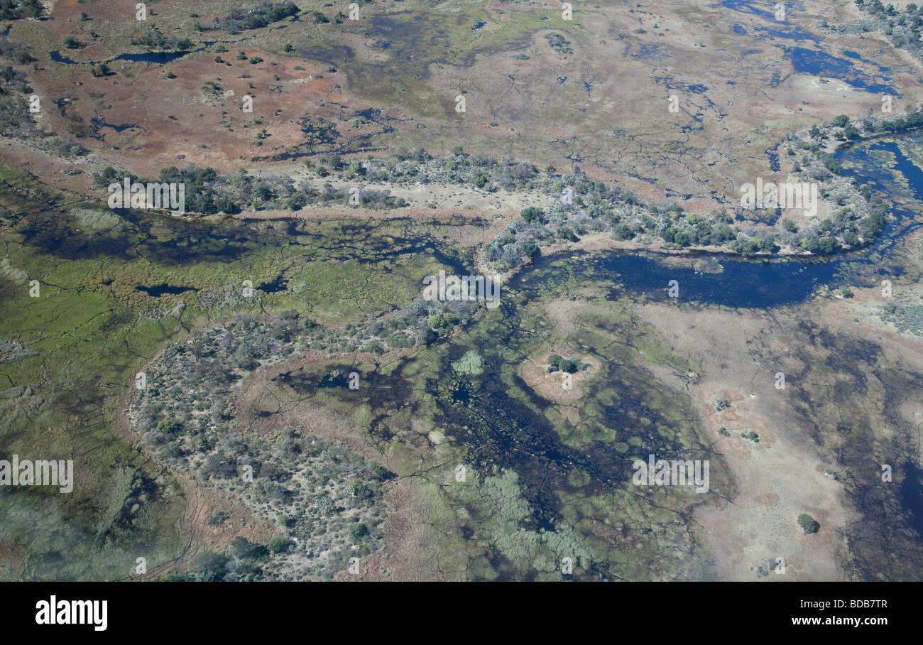 Vista aerea di una piccola area del delta dell'Okavango nel nord del Botswana Foto Stock