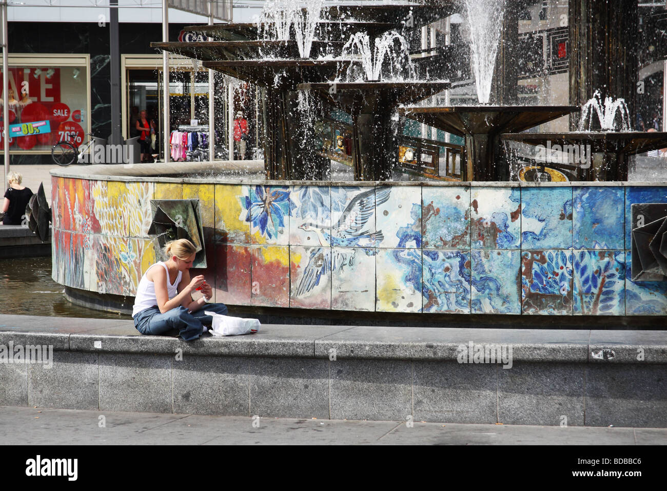 Fontana di Amicizia Internazionale, Alexanderplatz di Berlino, Germania. Foto Stock