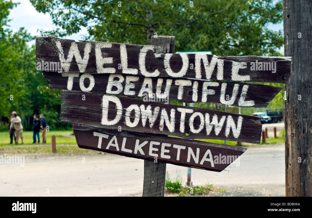 Rustico segno di benvenuto Talkeetna, Alaska, STATI UNITI D'AMERICA Foto Stock