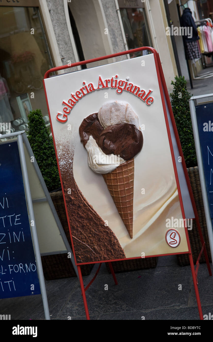 Gelateria Artigianale segno ice cream sign Foto Stock