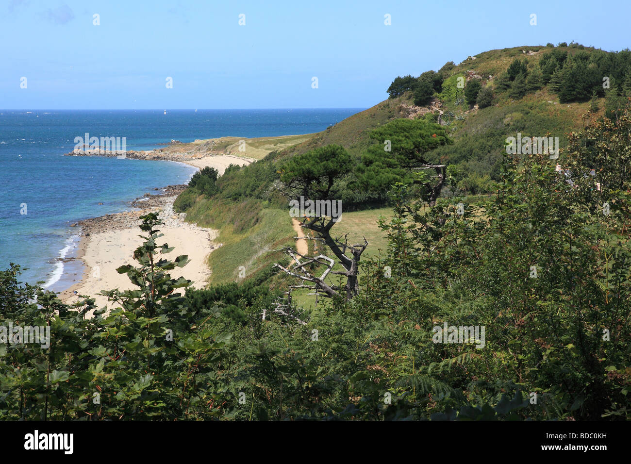 Di pescatori di spiaggia e recare la spiaggia di Isola di Herm, Isole del Canale Foto Stock