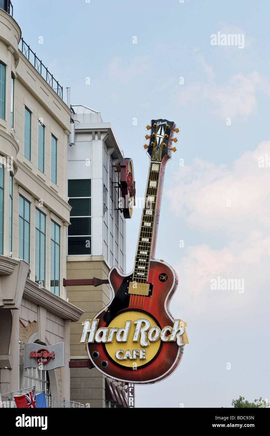 Esterno del Hard Rock Cafe sul Falls Avenue - Niagara, Ontario Foto Stock