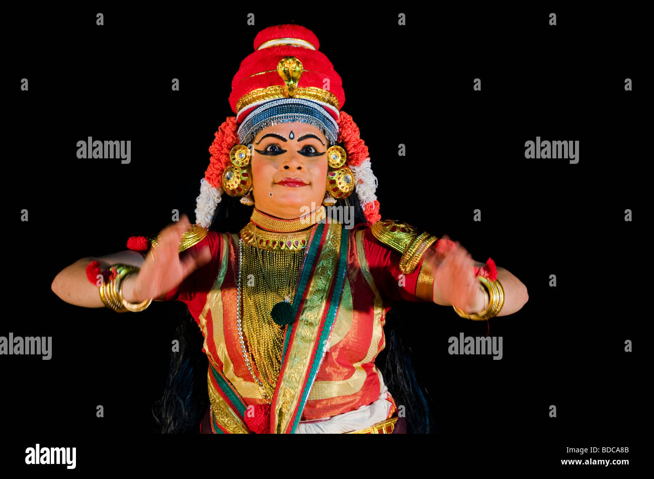 Nangyar Koothu - solo le prestazioni di danza classica con il dramma del Kerala Foto Stock