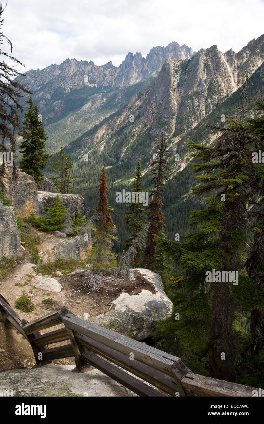 Kangaroo Ridge dal Washington Pass si affacciano lungo la North Cascades autostrada nello Stato di Washington Foto Stock