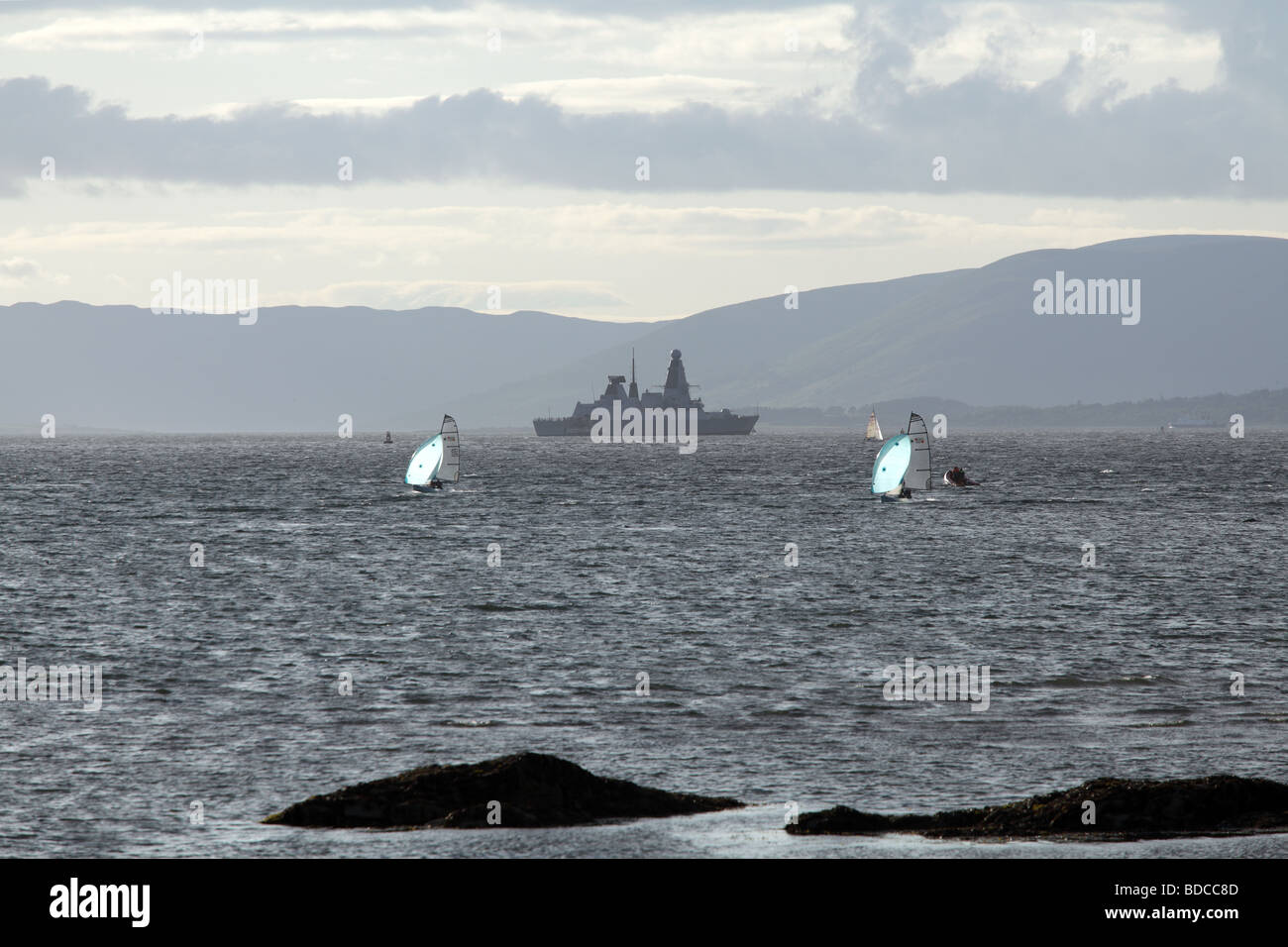 British Royal Navy Type 45 Destroyer HMS Dauntless on Sea Trials on the Firth of Clyde off the Town of Largs, North Ayrshire, Scotland, UK Foto Stock