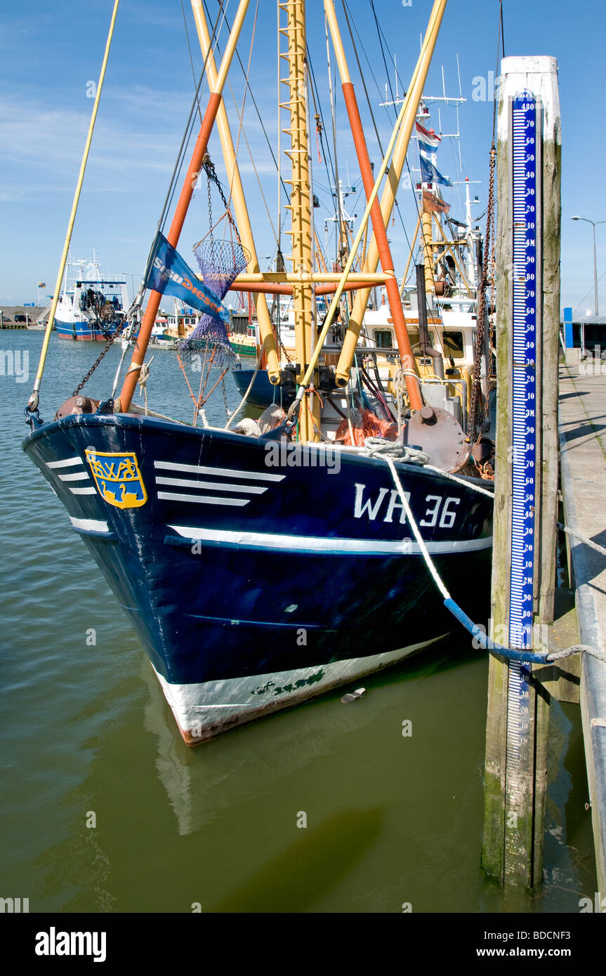 Den Oever Paesi Bassi barca porto porto di pesca del mare Foto Stock