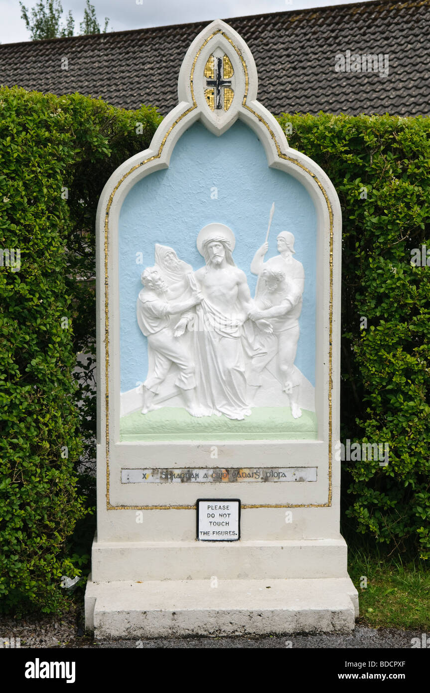 Decima Stazione della Croce, Knock Basilica, Irlanda: Gesù è spogliato delle vesti Foto Stock