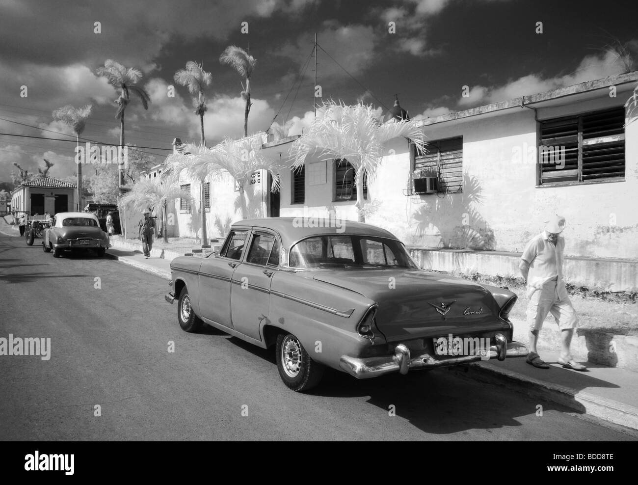 Immagine a infrarossi di un'auto d'epoca in Vinales, Cuba Foto Stock
