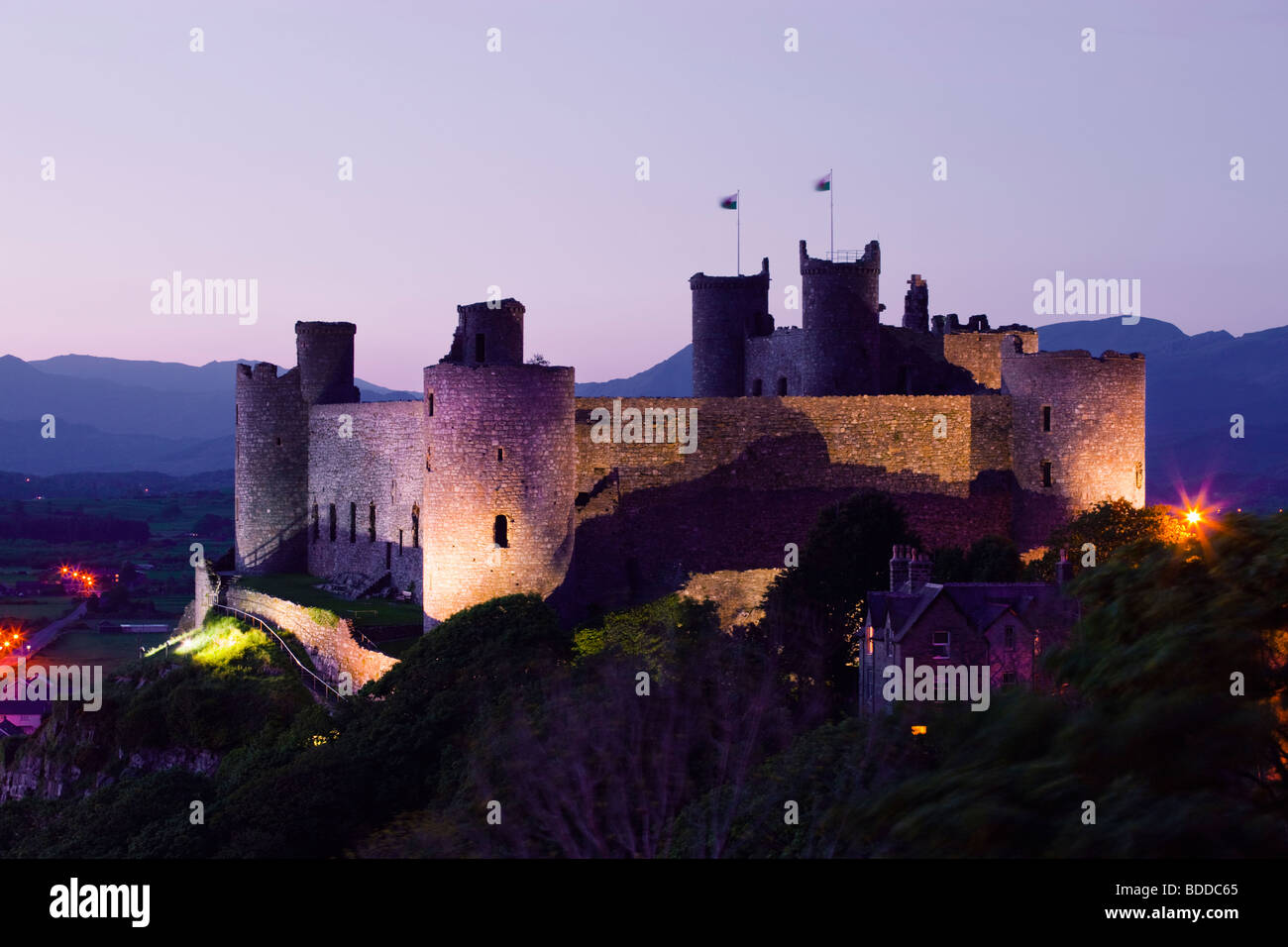 Harlech Castle Gwynedd in Galles al crepuscolo Foto Stock