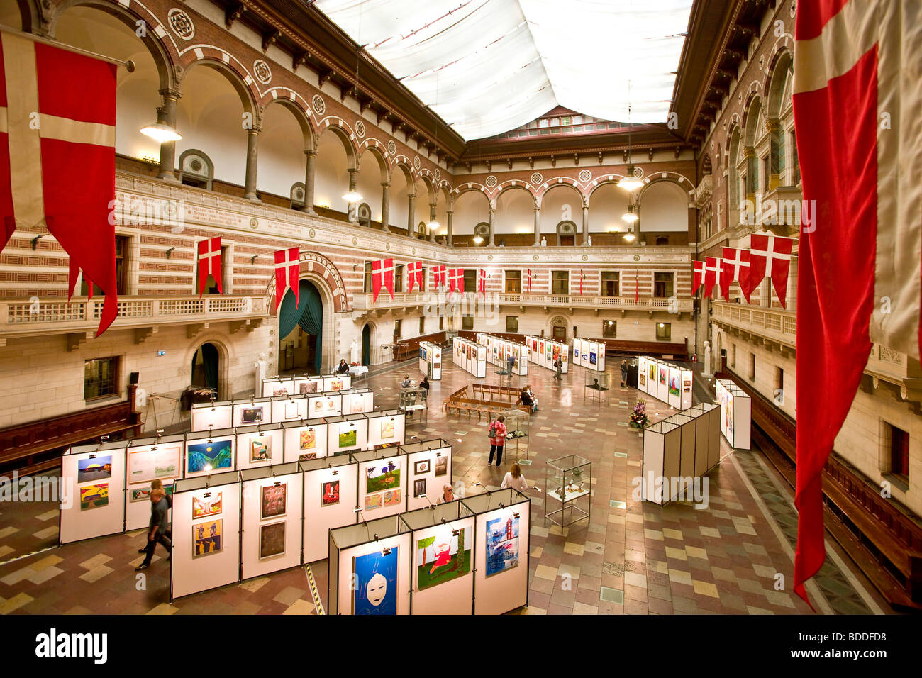 Mostra d'arte a Copenhagen city hall Foto Stock