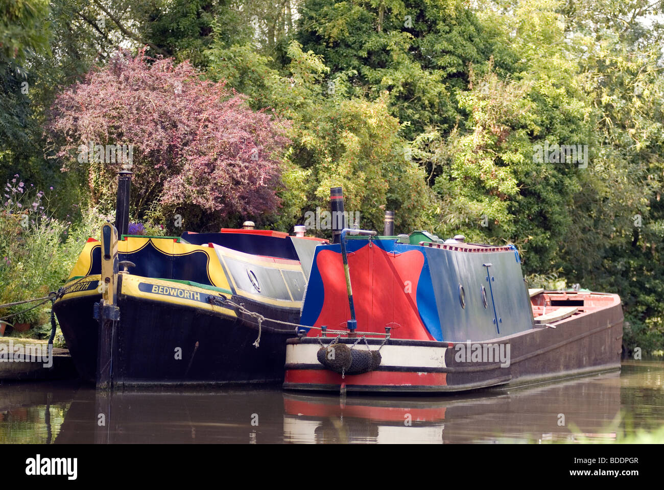 Moored tradizionale narrowboats storico a Cropredy sul Sud Oxford Canal © Doug Blane Foto Stock