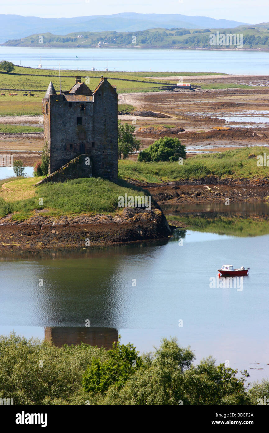 Castle Stalker in Loch Linnhe al largo della costa occidentale della Scozia Foto Stock