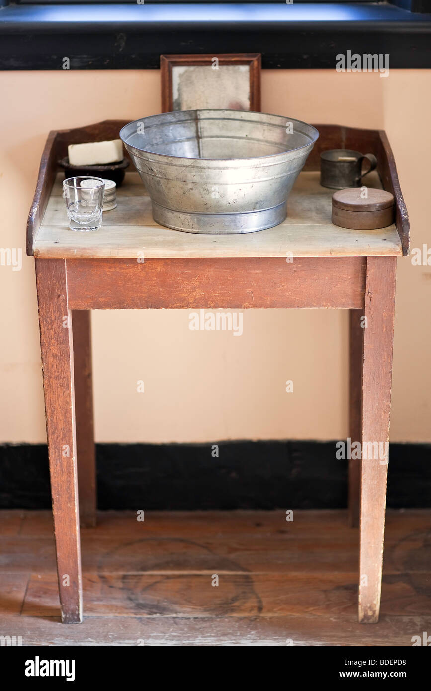 Xix Secolo, lavare la tabella bacino. Abbassare Fort Garry National Historic Site, Manitoba, Canada. Foto Stock