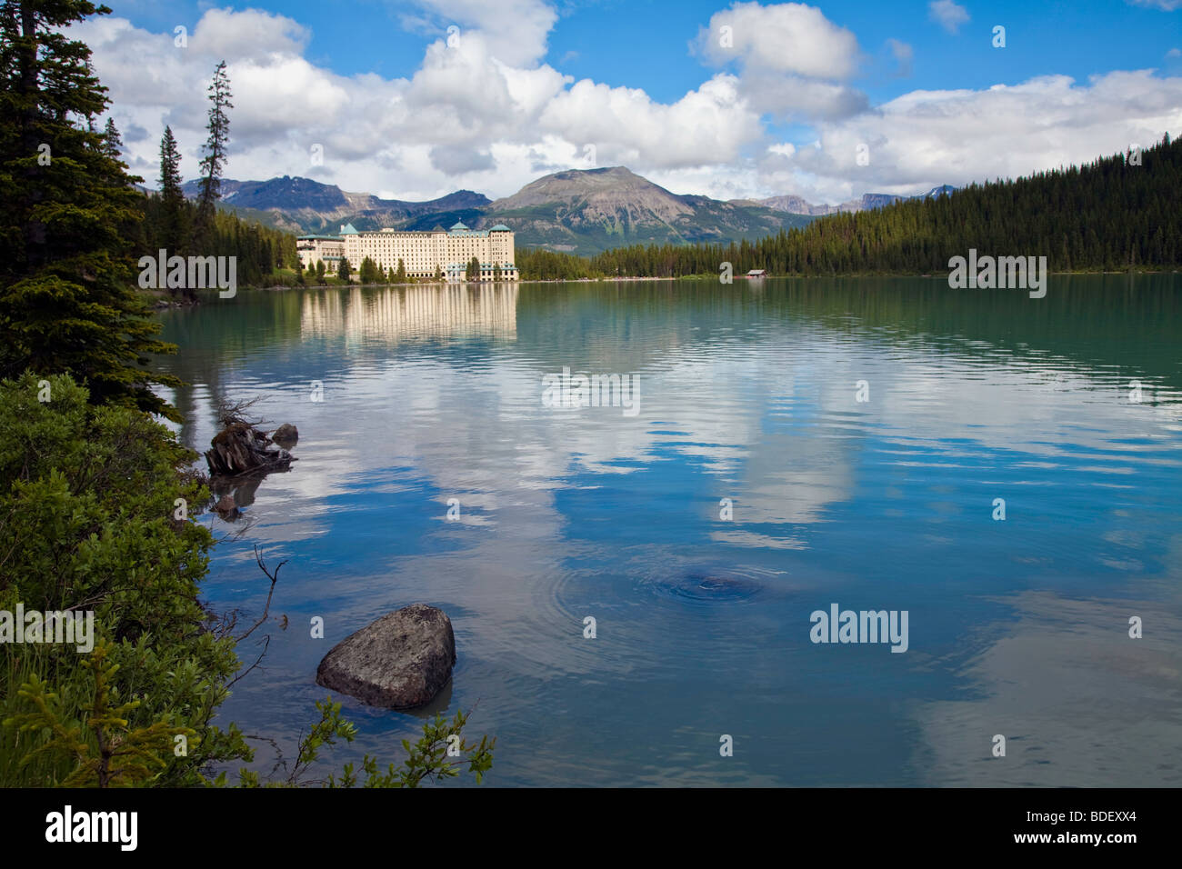 Fairmont Chateau Lake Louise Hotel nel Parco Nazionale di Banff, Alberta, Canada,Rockie montagne,l'America del Nord Foto Stock