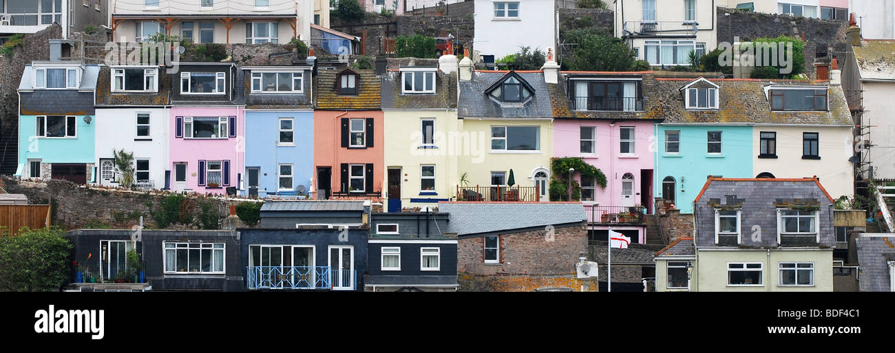 Terrazza colorata del dipinto luminosamente cottage brixham numero 2747 Foto Stock