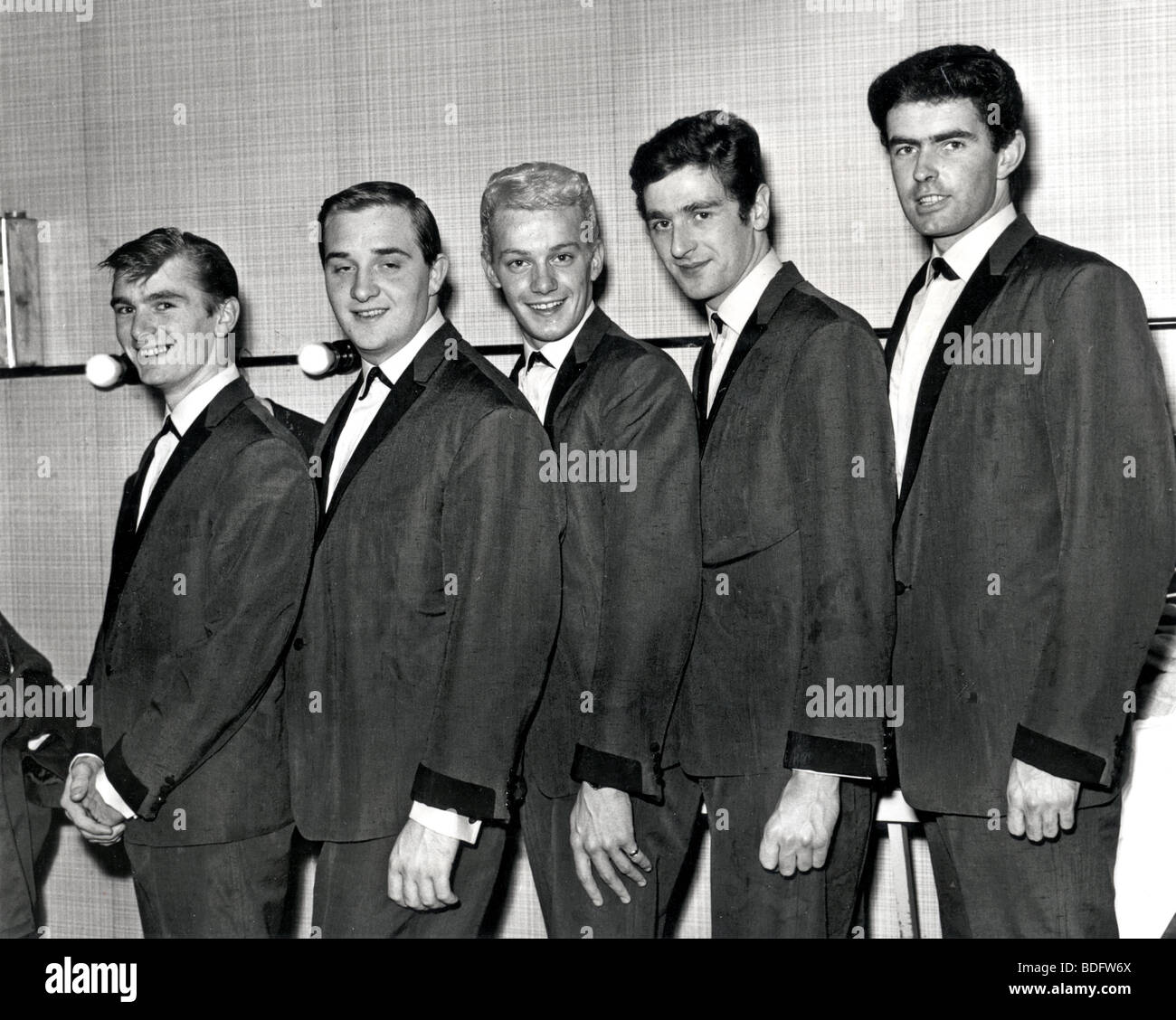 Il tornado UK gruppo pop circa 1961 con Heinz center. Foto Stock