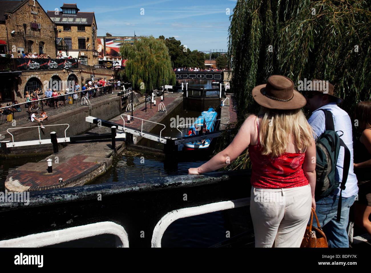 Giorno di estate a Camden Lock, a nord di Londra. Foto Stock