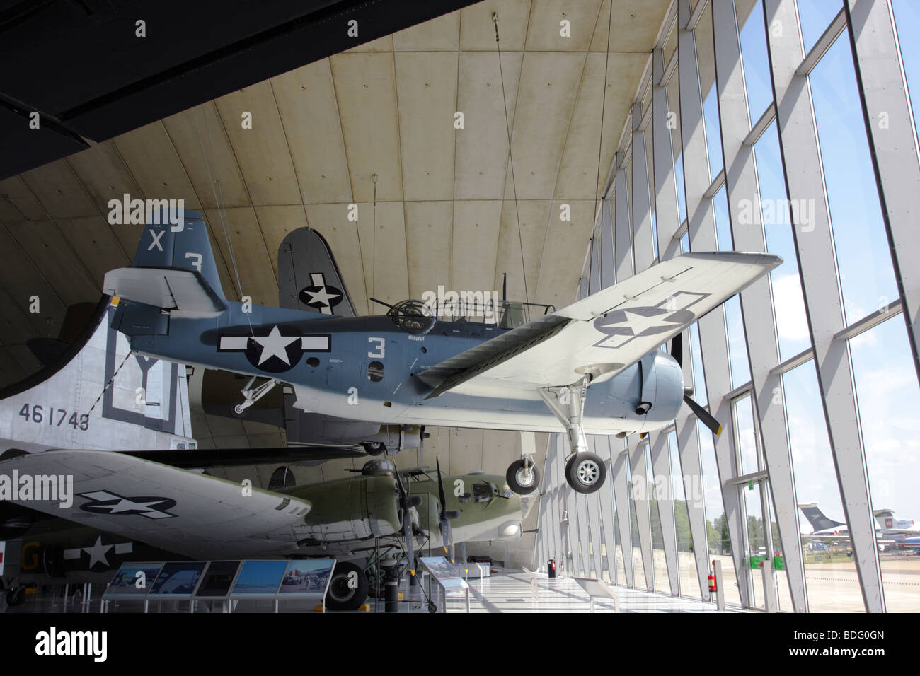 Propulsori singola grumman tbm3 avenger aereo,attualmente in esposizione permanente all'IWM duxford,Inghilterra. Foto Stock