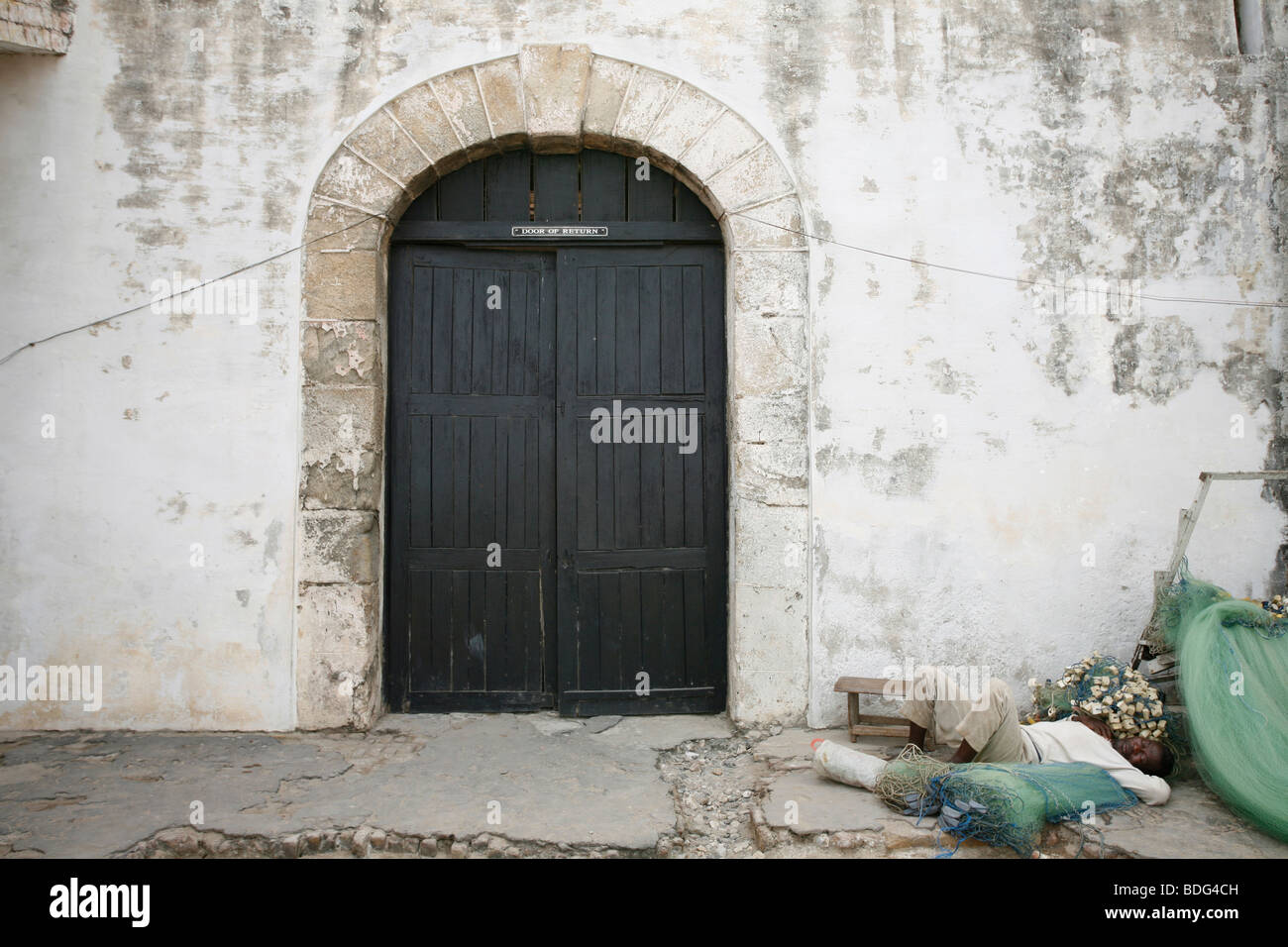La porta di non ritorno. Cape Coast Castle. Uno dei la più grande azienda di slave fortezze esportazione di schiavi in America. Il Ghana. L'Africa. Foto Stock