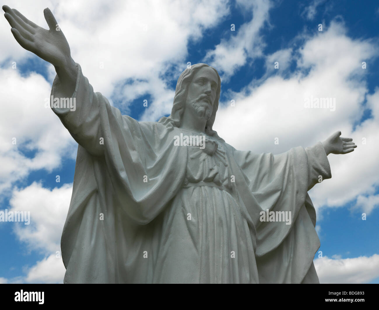 Statua di Cristo presso il St Anthony's Hospital, North Cheam Foto Stock