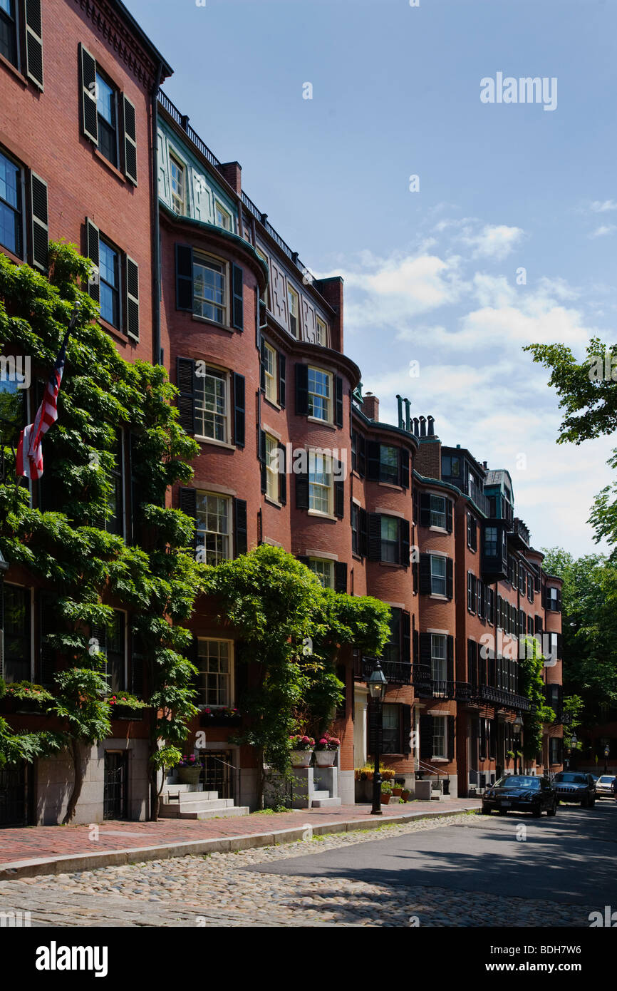 Classic case di mattoni dei ricchi di grazia piazza LOUISBURG su Beacon Hill - BOSTON, MASSACHUSETTS Foto Stock