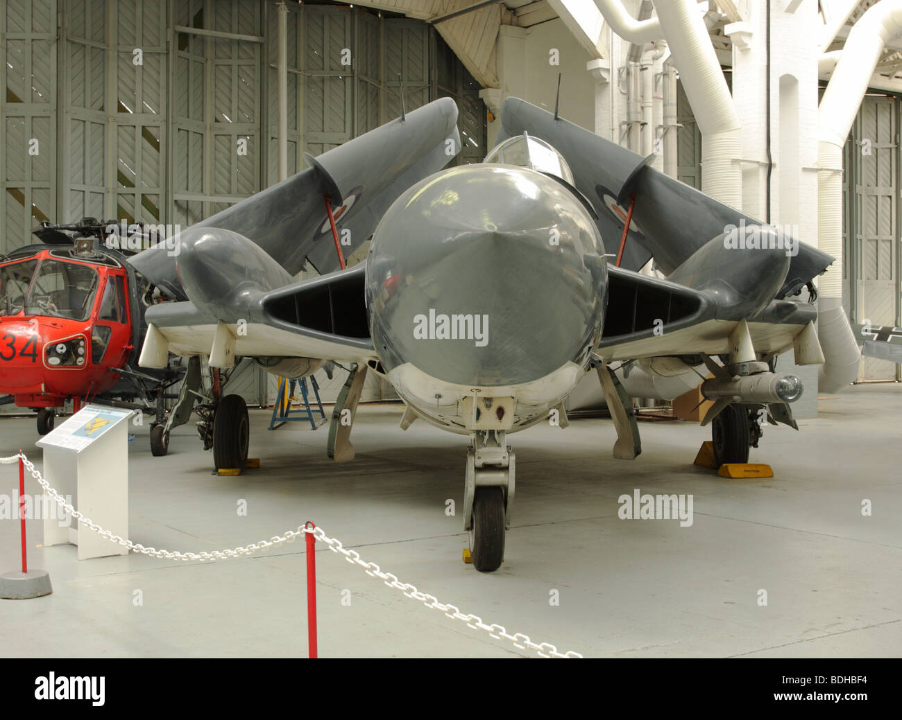 Il de Havilland Sea Vixen FAW 21,attualmente in esposizione permanente in Hangar 3, IWM il museo di Duxford,Inghilterra. Foto Stock