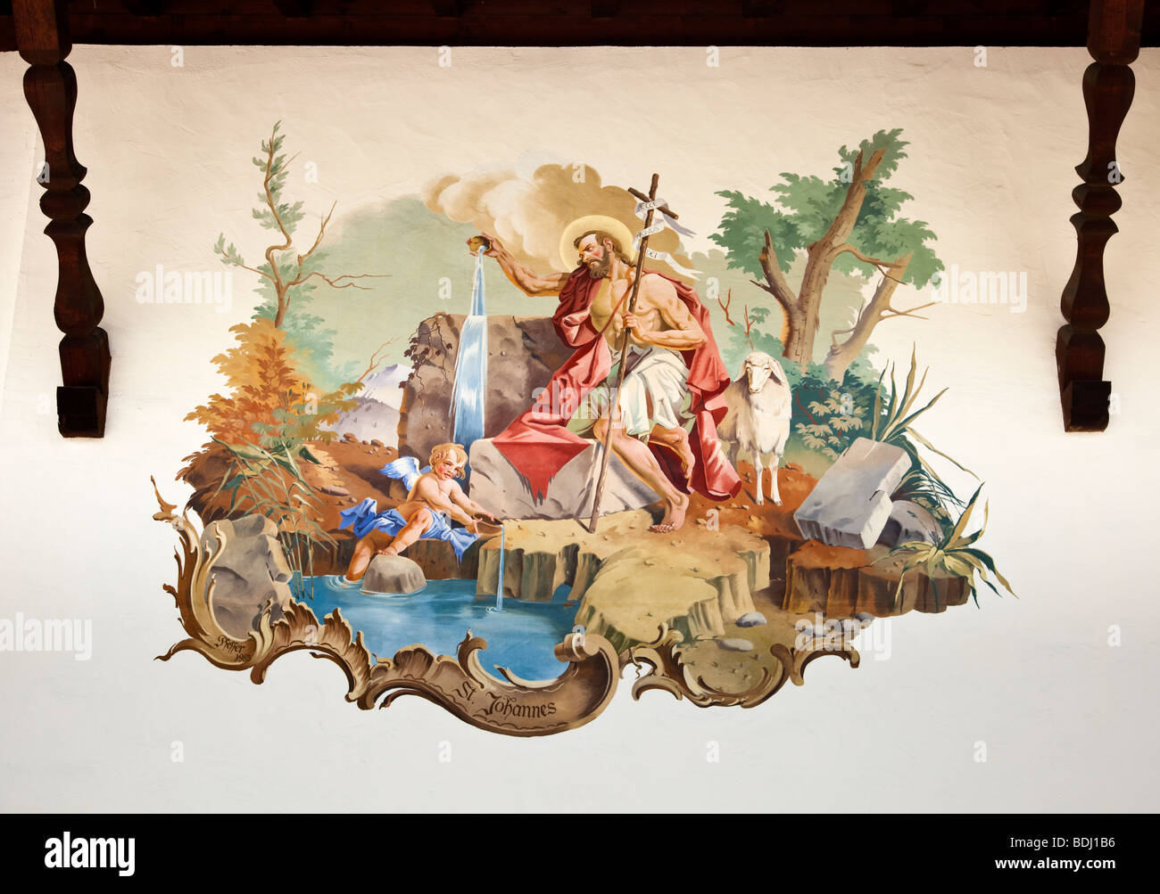 Murale di arte religiosa, dipinto luftmalerei, su una casa a Grainau, Alpi Bavaresi, Baviera, Germania, Europa Foto Stock