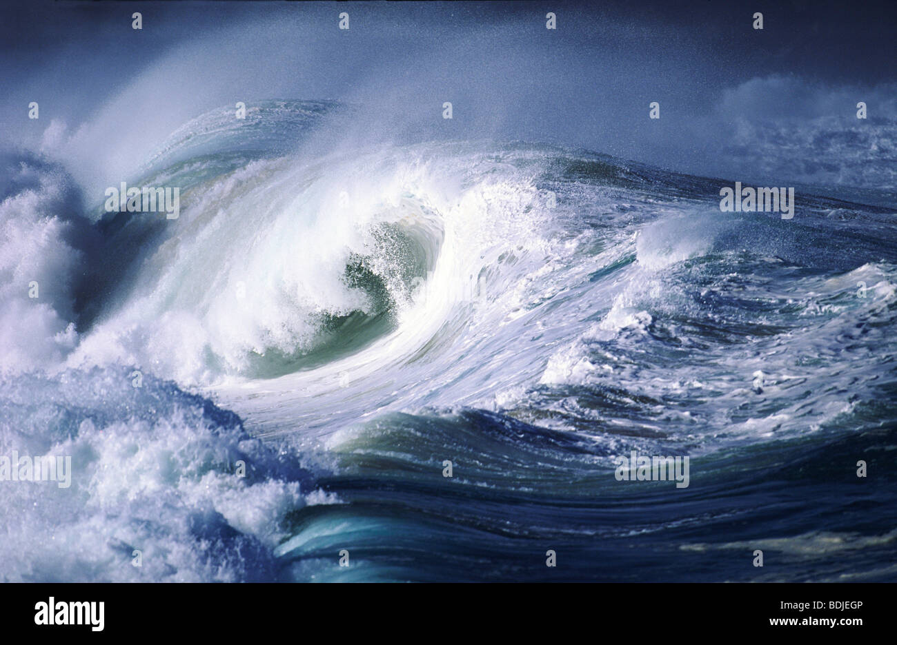 Tempesta, Wave, oceano, Waimea Bay, Hawaii Foto Stock