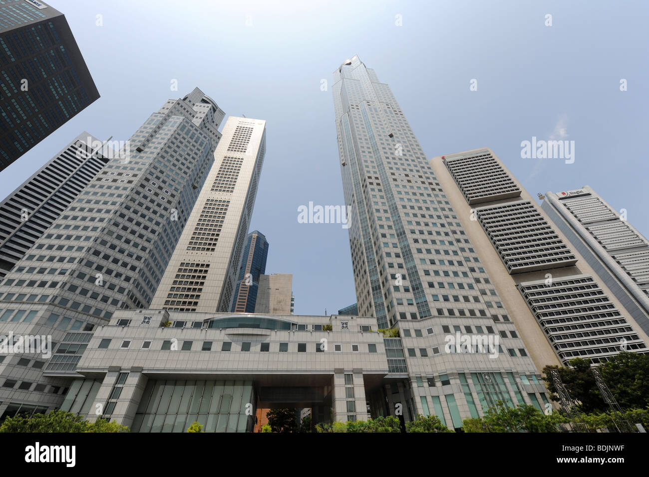 Ampio angolo di visione di città di grattacieli, Singapore Foto Stock
