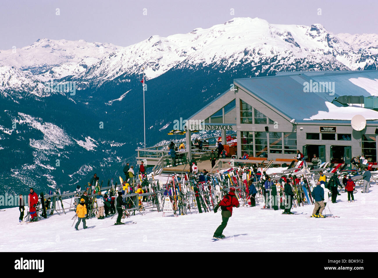 Il Rendezvous giorno Lodge sul Monte Blackcomb a Whistler Ski Resort in 'Coast Mountains" della Columbia britannica in Canada Foto Stock