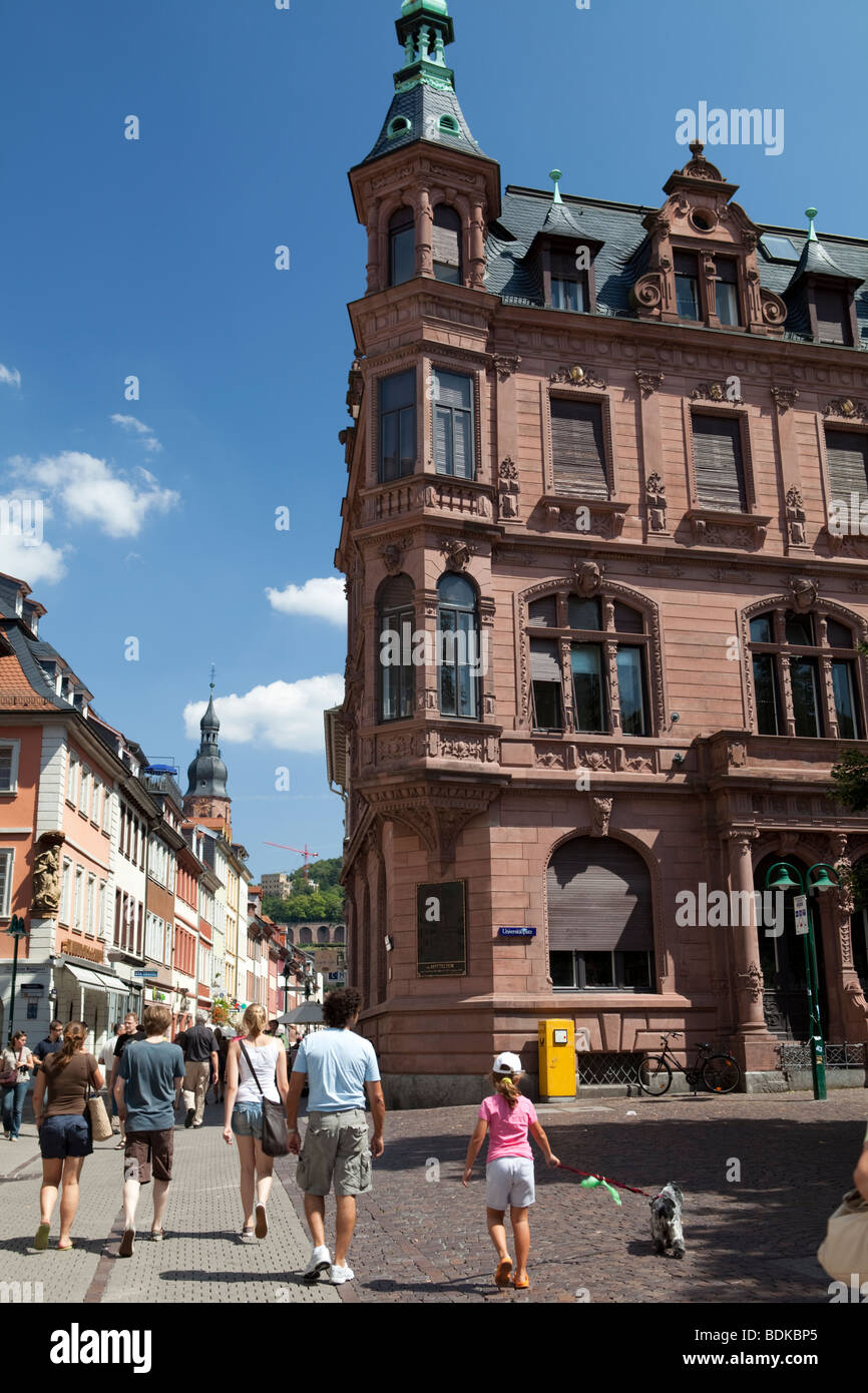 I turisti a piedi nella città vecchia di Heidelberg, Baden Wuertemberg, Germania Foto Stock