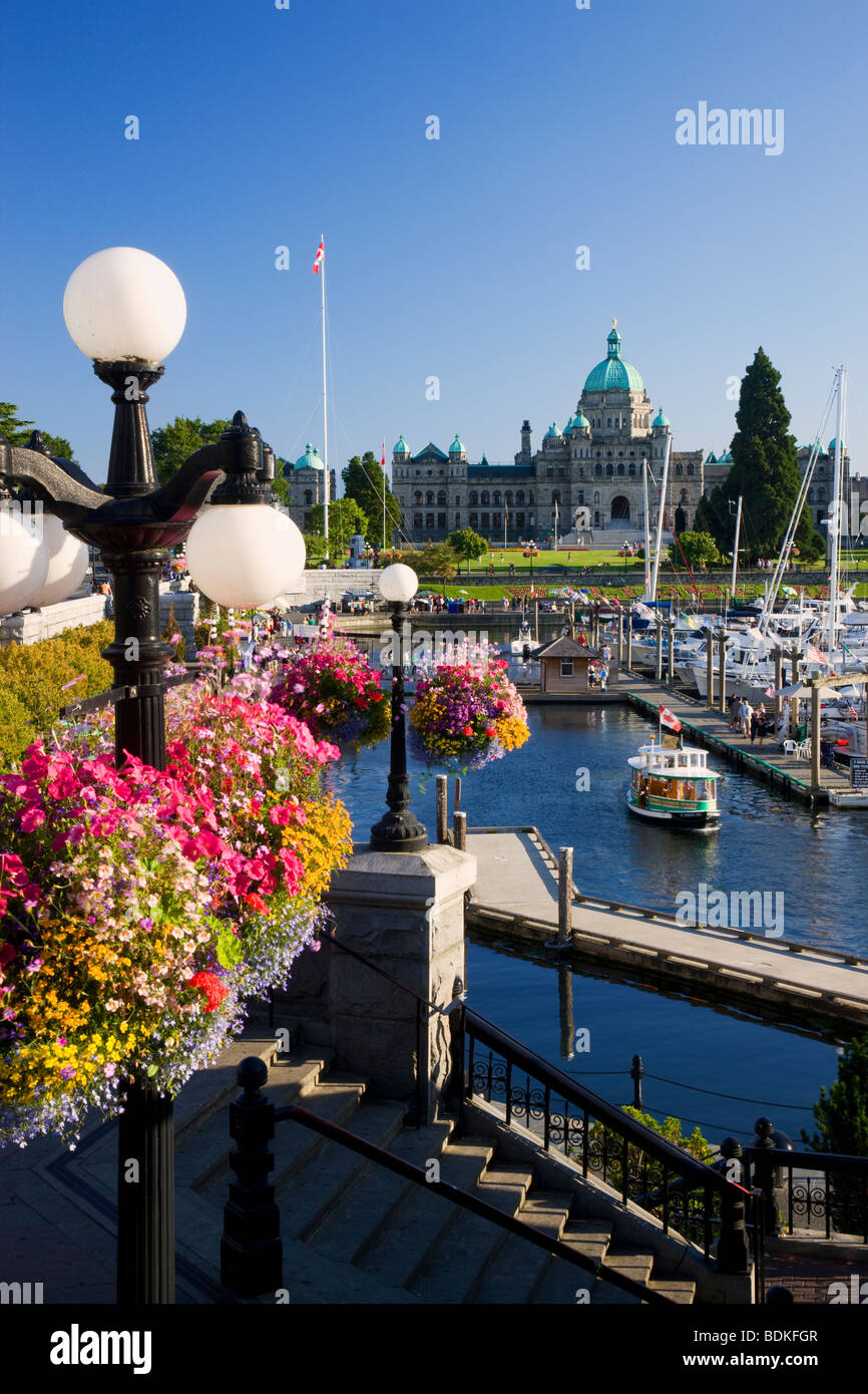 Il legislativo o gli edifici del Parlamento europeo si trova sul porto interno, Victoria, Isola di Vancouver, British Columbia, Canada. Foto Stock