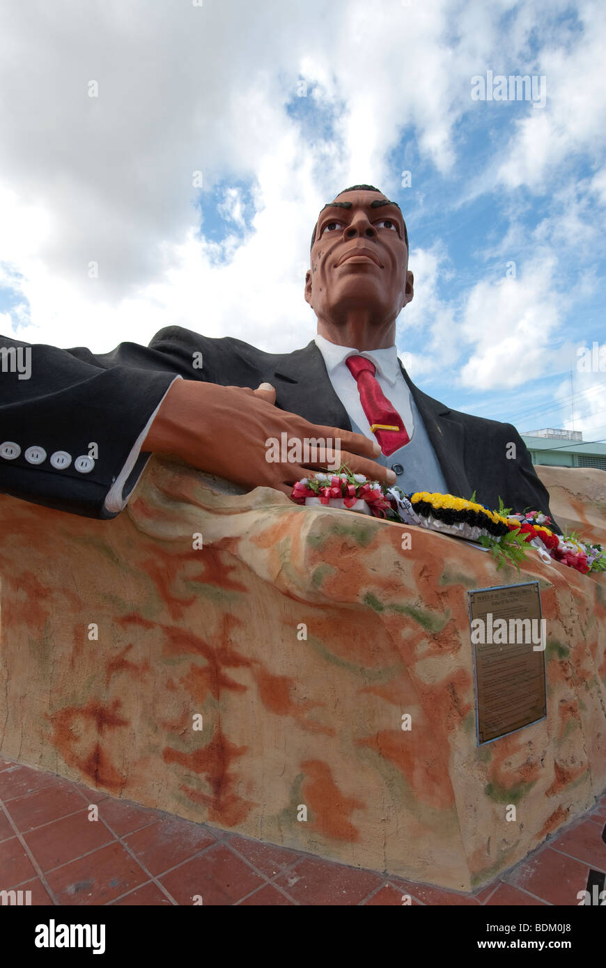 Una statua di Sir Vere Cornwall Bird, Primo Ministro di Antigua e Barbuda. St John's, Antigua. Foto Stock