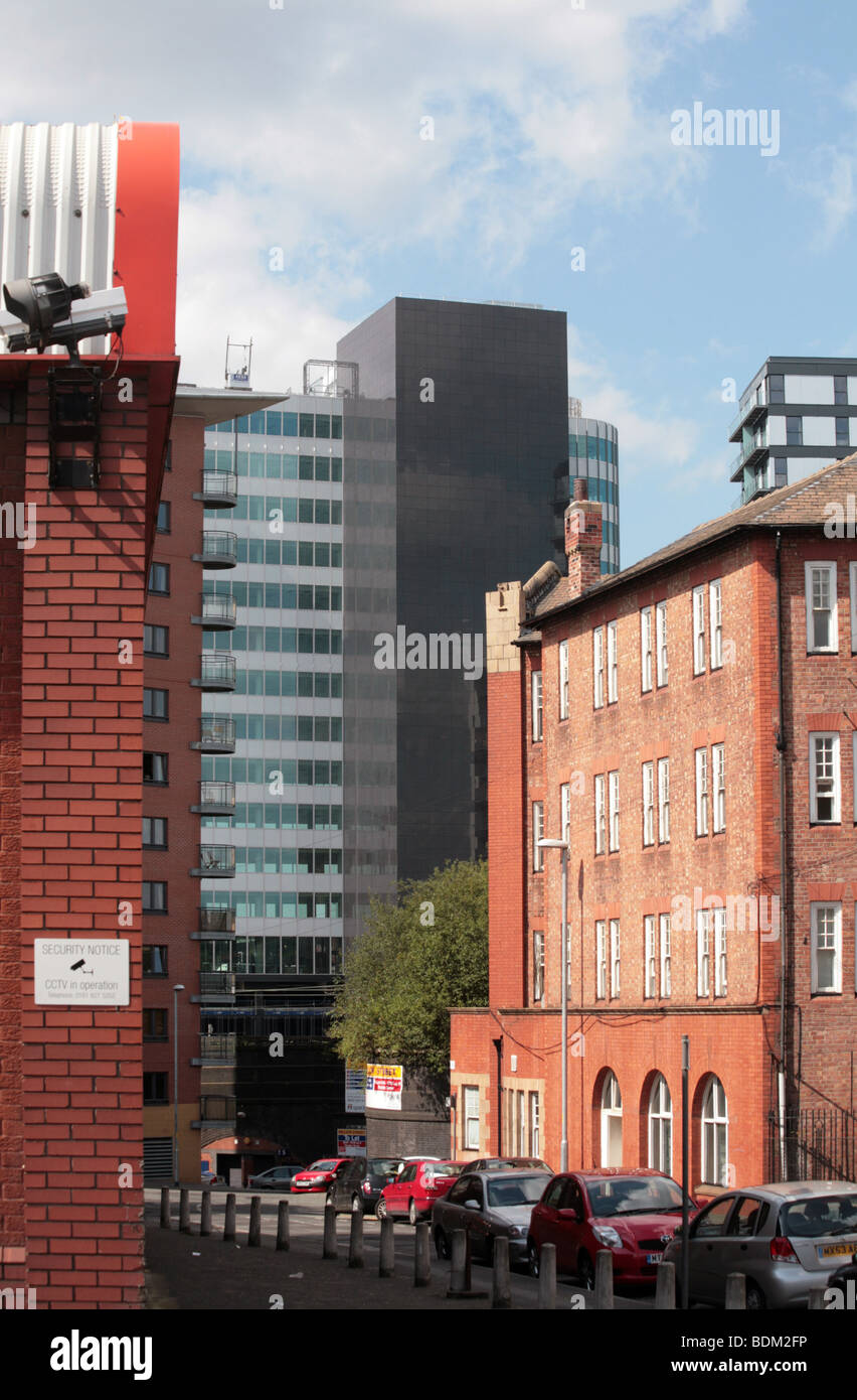 Ufficio moderno blocca il quartiere verde Cheetham Hill Road Manchester Inghilterra England Foto Stock