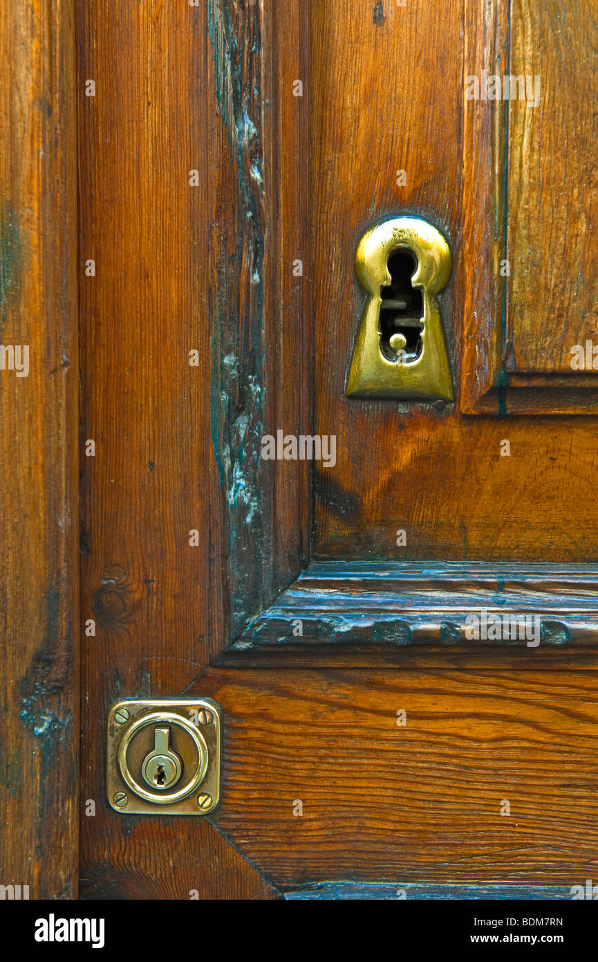Dettagli di una porta in spagnolo Foto Stock
