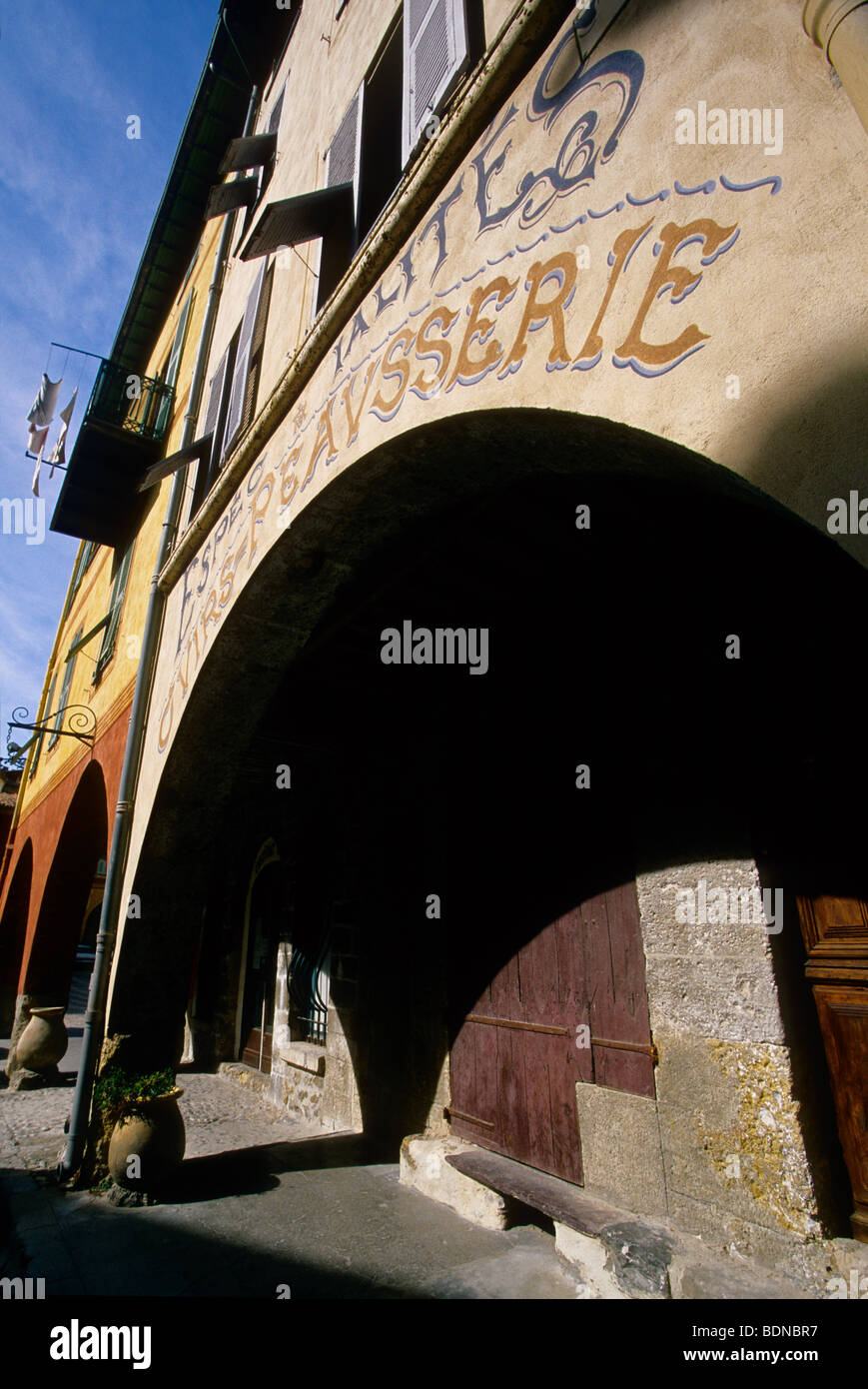 Architettura tipica del villaggio di Sospel Foto Stock